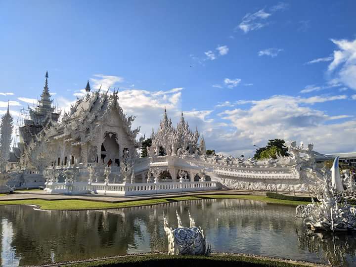 Read more about the article วัดร่องขุ่น -ดอยตุง